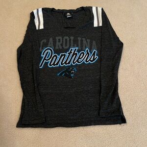 Women’s NFL Apparel Carolina Panther’s Long Sleeve V-Neck Shirt Size XL